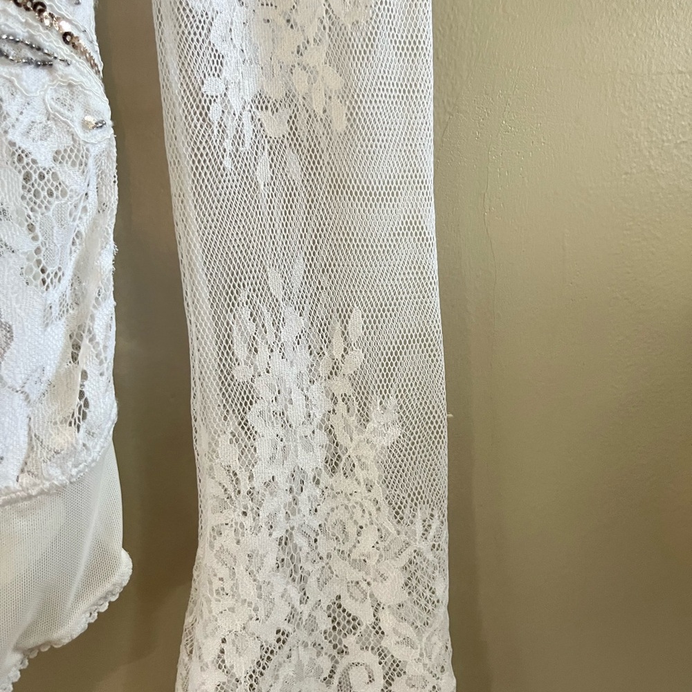 Free People - Intimately  - Ready to Party Lace Bodysuit White Long Sleeve Small - Picture 7 of 11
